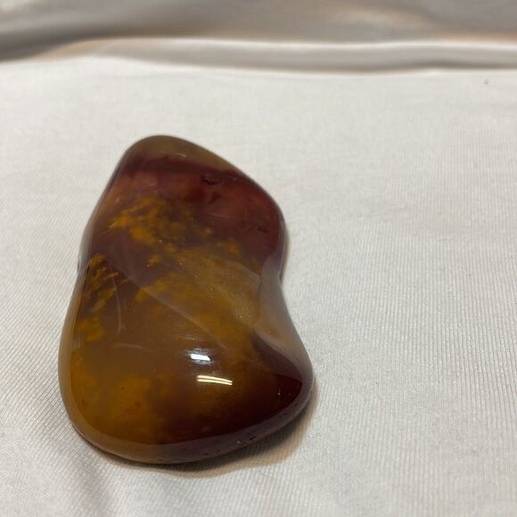 ⭐️ Mookite Crystal Palm Stone - Picture 3 of 6